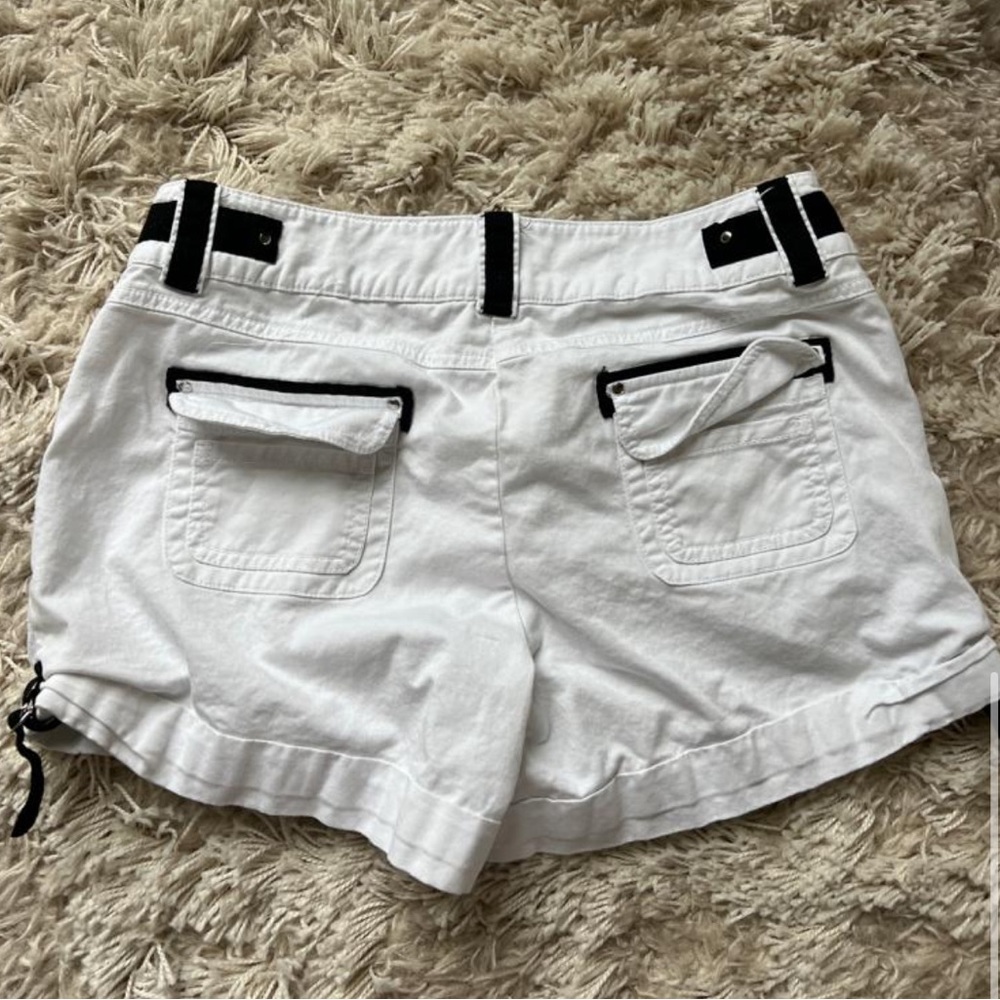 Cache shorts - Picture 2 of 3